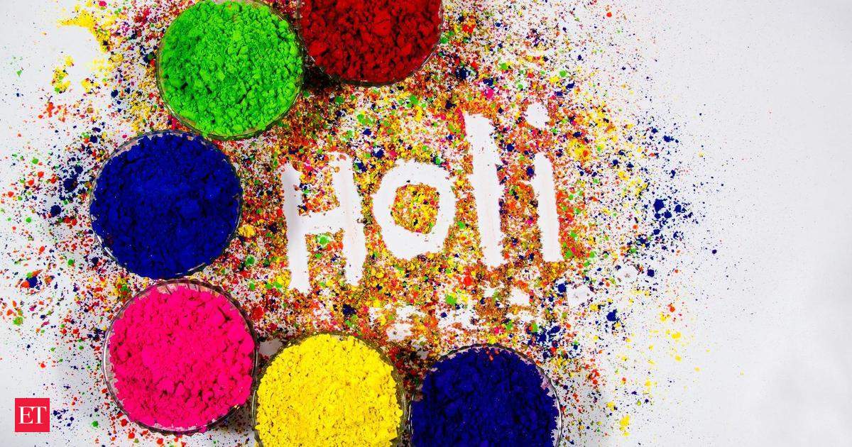 Happy Holi 2024: Top Quotes, HD Photos, WhatsApp Messages, Greetings, Facebook Status to Share with Family & Friends