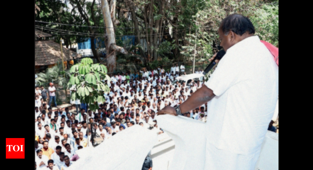 JD(S) cadres want HDK to stand from Mandya