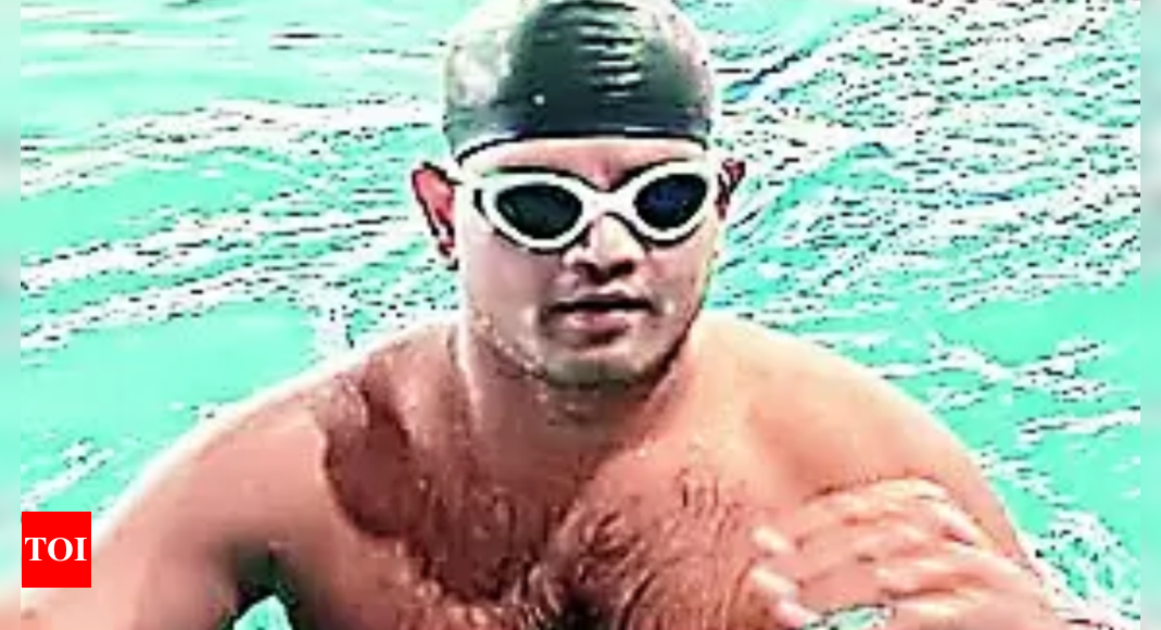 Visually Impaired Army Officer Lt Col Dwarakesh Shines in National Para Swimming Championships