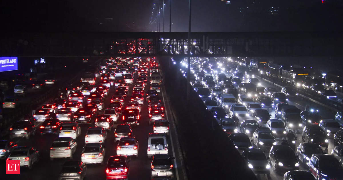 India’s Widest Highway Faces Nighttime Choking Problems