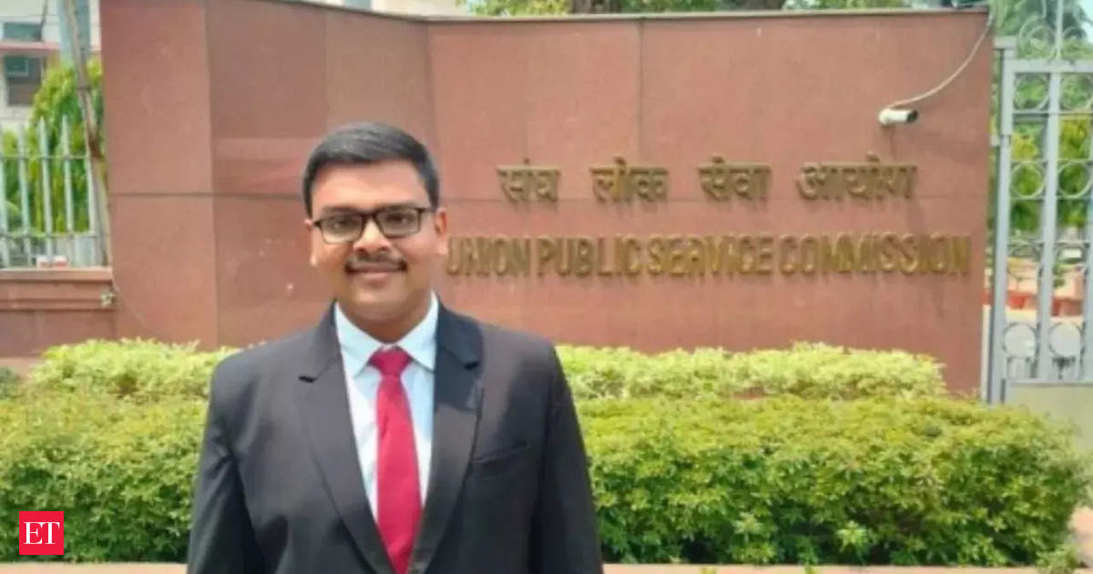 Aditya Srivastava from Lucknow tops UPSC CSE 2023 – Check education qualification of former Goldman Sachs employee & IIT alumni