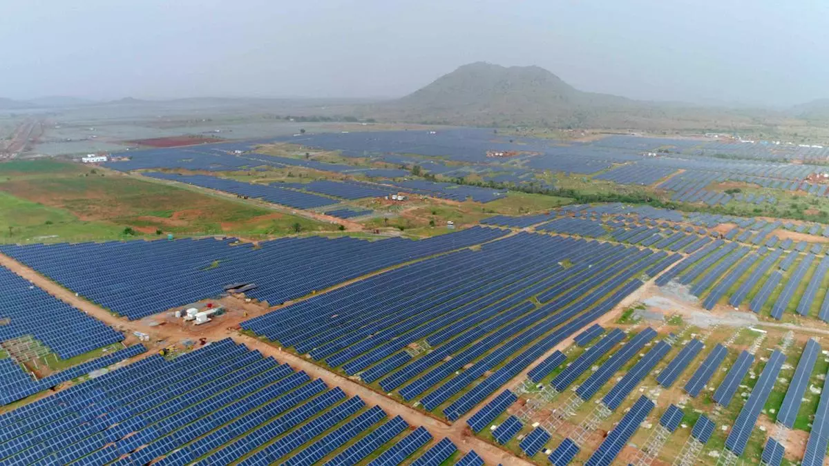 Karnataka and Gujarat Exhibit Strong Commitment to Clean Energy Transition