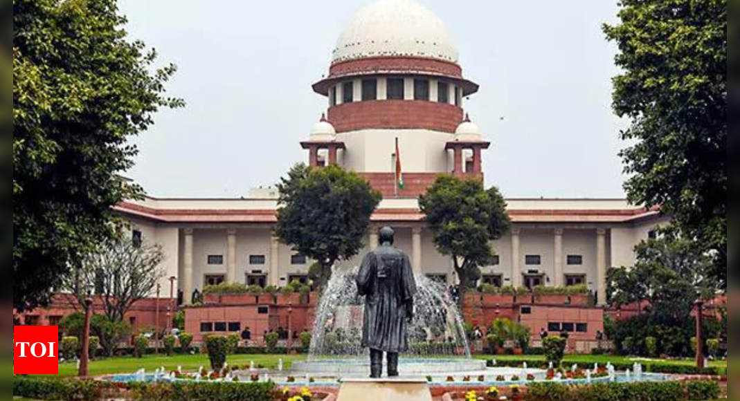 SC to Consider Listing Plea of Delhi Govt Against Central Law on Control of Services