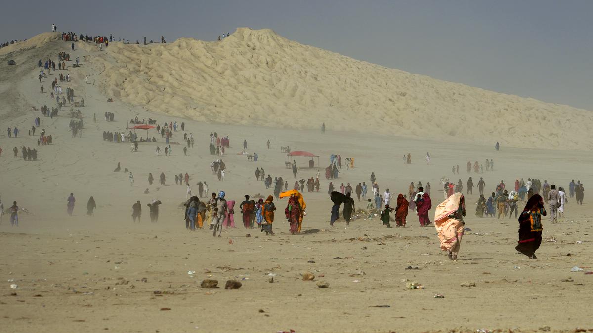 Hindus in Pakistan celebrate Hinglaj Yatra amid religious fervor