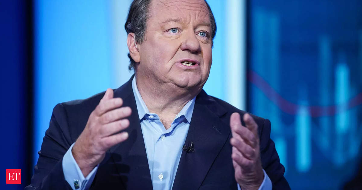 Paramount Global replaces CEO Bob Bakish with a troika of executives