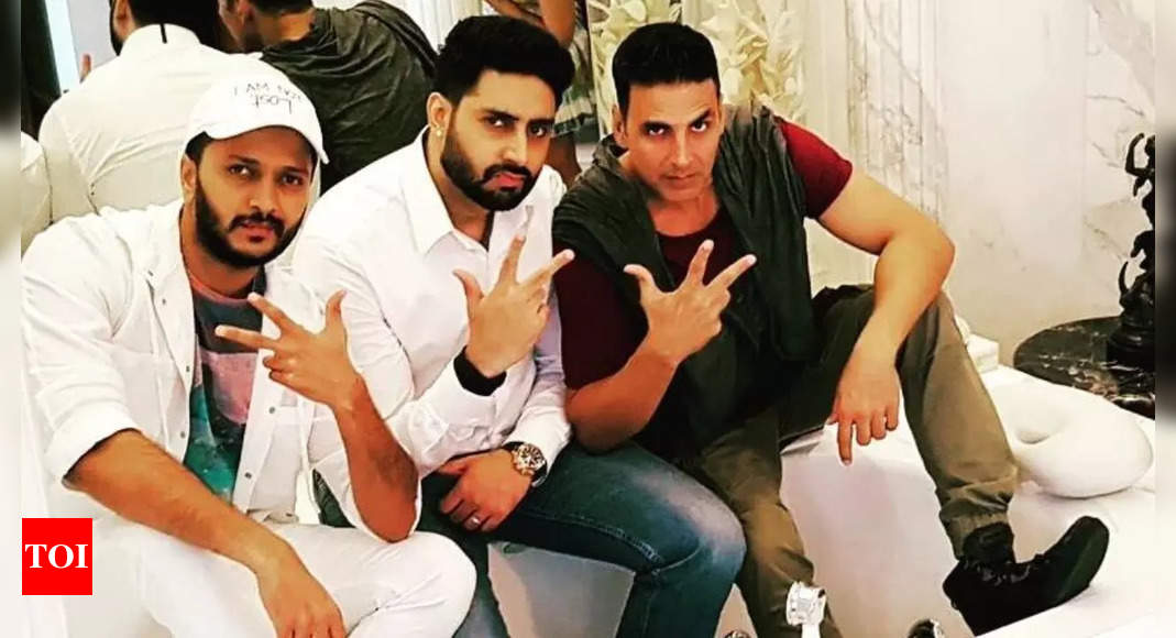 Abhishek Bachchan Joins ‘Housefull 5’ Team Along with Akshay Kumar and Riteish Deshmukh