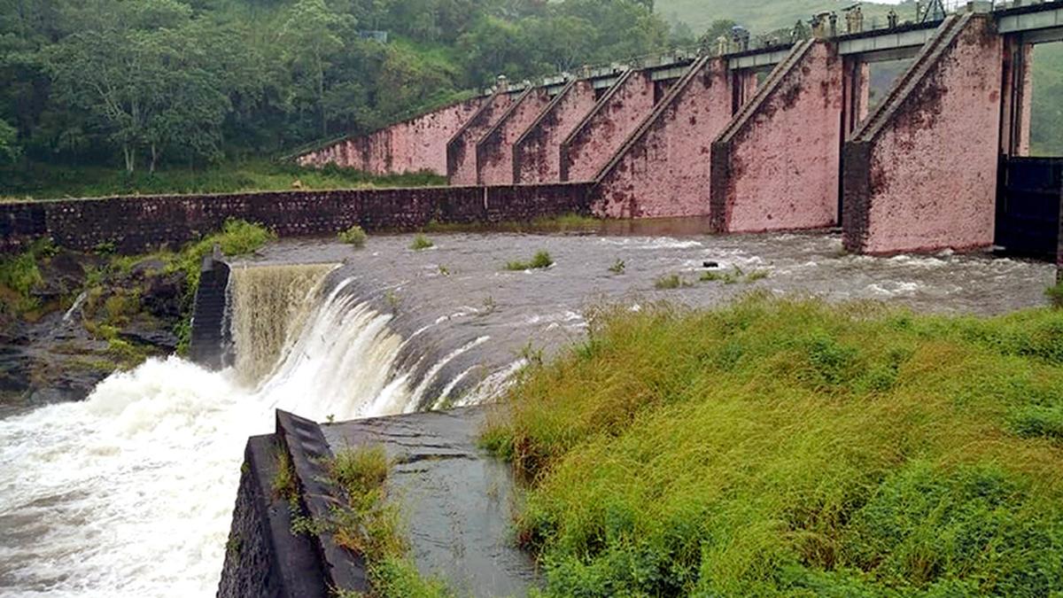 Water level in Mullaperiyar dam stood at 114.85 feet