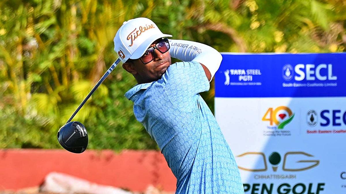 Shaurya Binu on top in the Chhattisgarh Open golf